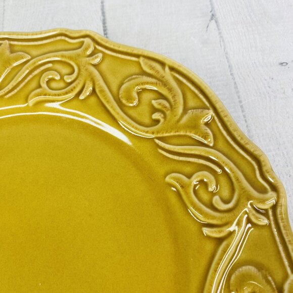 Chris Madden JC Penny CORVELLA GOLD  Emboss Scroll Stoneware Dinner Plate Set 4 - Picture 13 of 16